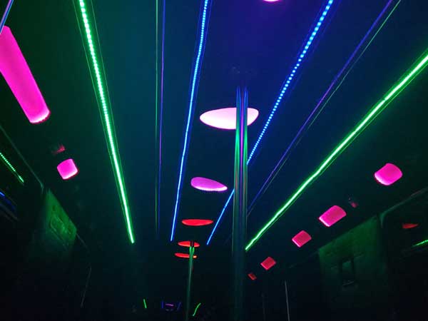 Luxury bus photo from the live Seattle Party Limo homepage gallery